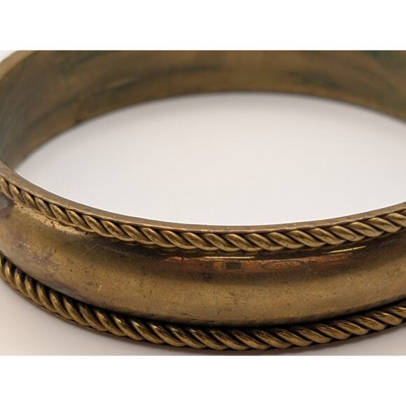 VINTAGE BOHO TRIBAL INSPIRED BRASS BANGLE‎ BRACELET 2 3/4" - Picture 2 of 5